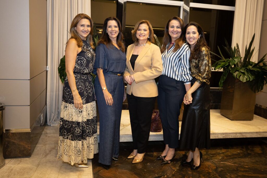 Ana Nobre, Manoela Venturini, Myrian Saraiva, Fatima Santana E Thereza Novais