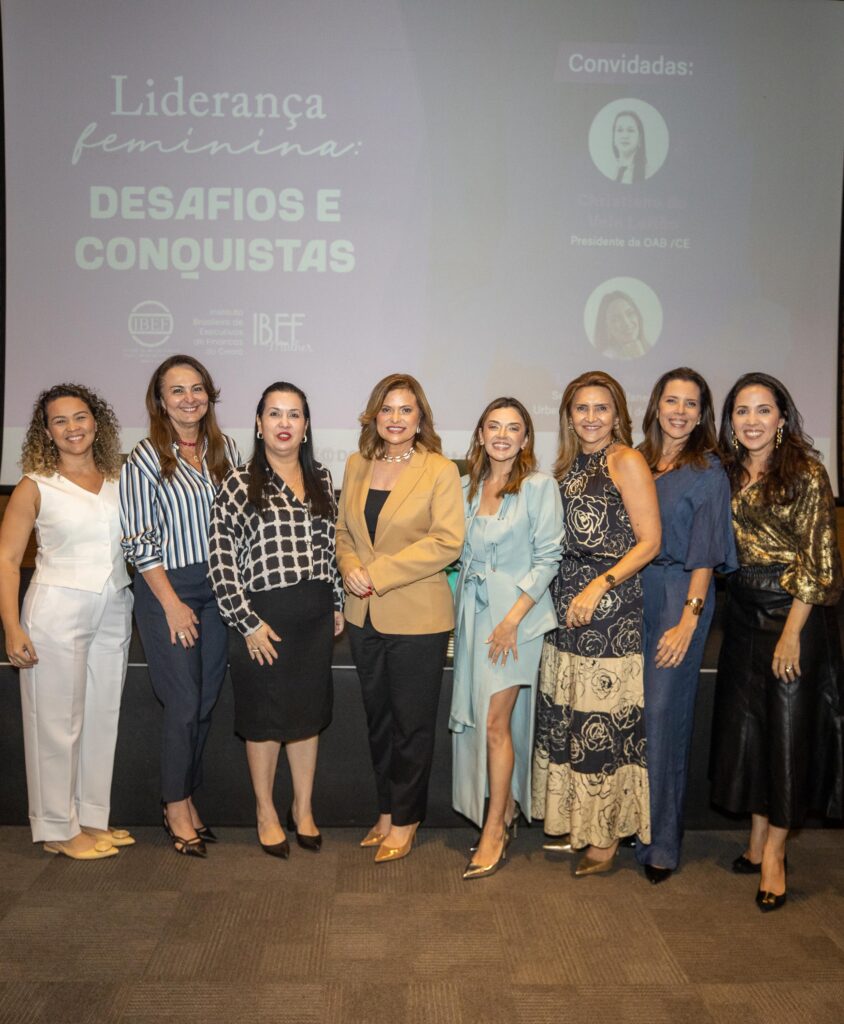 Débora Silva, Fatima Santana, Christiane Do Vale Leitão, Myrian Saraiva, Luciana Marinho, Ana Nobre, Manoela Venturini E Thereza Novais