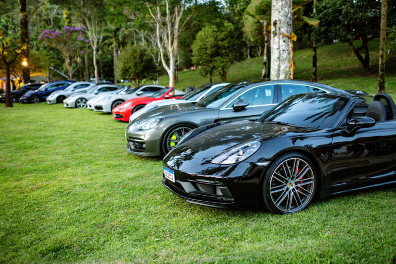 Experiência exclusiva - Porsche Center Fortaleza reúne 38 carros em encontro no Sítio Tibagi, de José Carlos Pontes