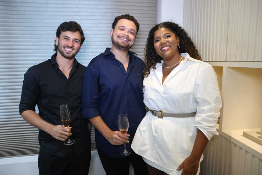 João Pedro, Vinícius Meiler E Maria Eduarda