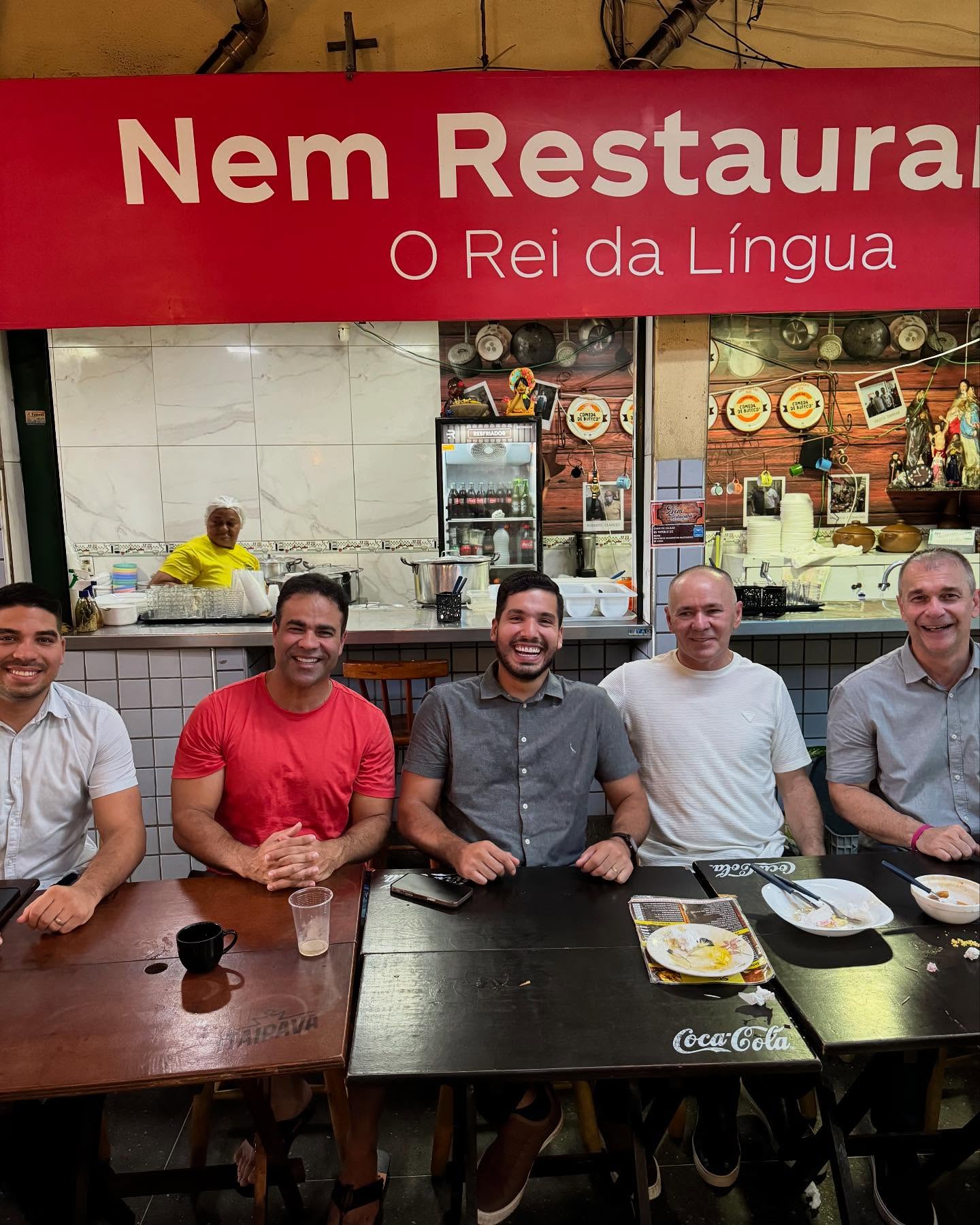 André Fernandes e vereadores do PL visitam Mercado São Sebastião