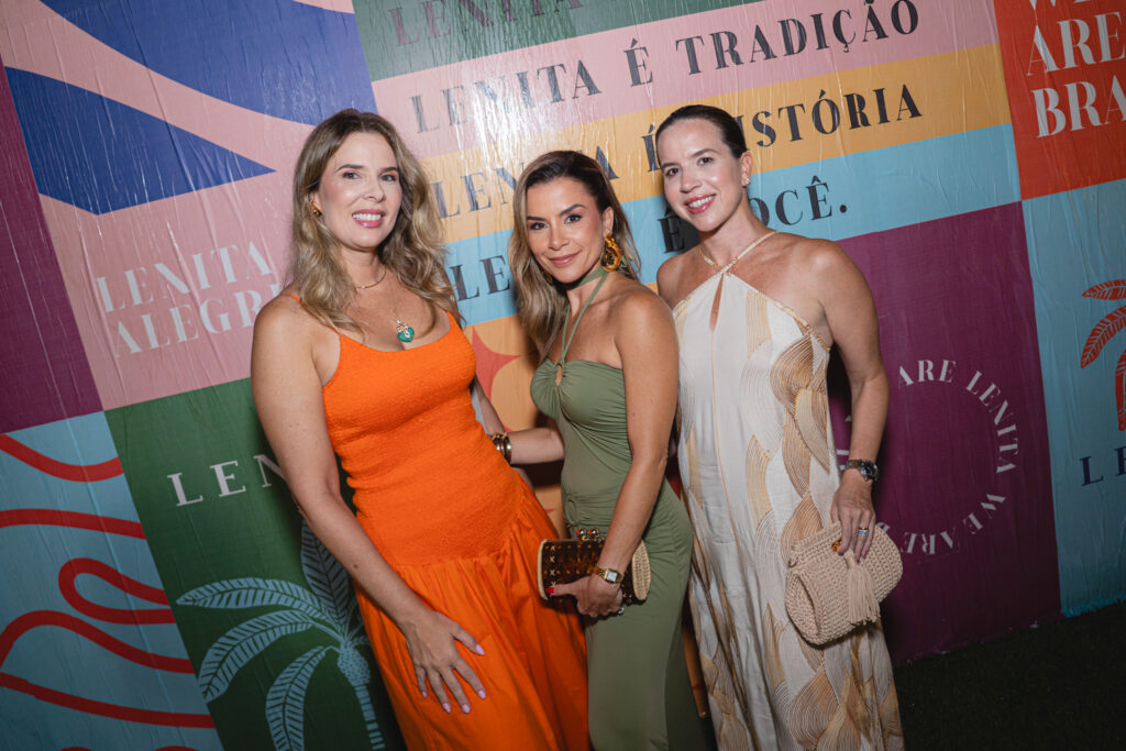 Mariana Lobo, Roberta Quaranta E Isabela Barros Leal