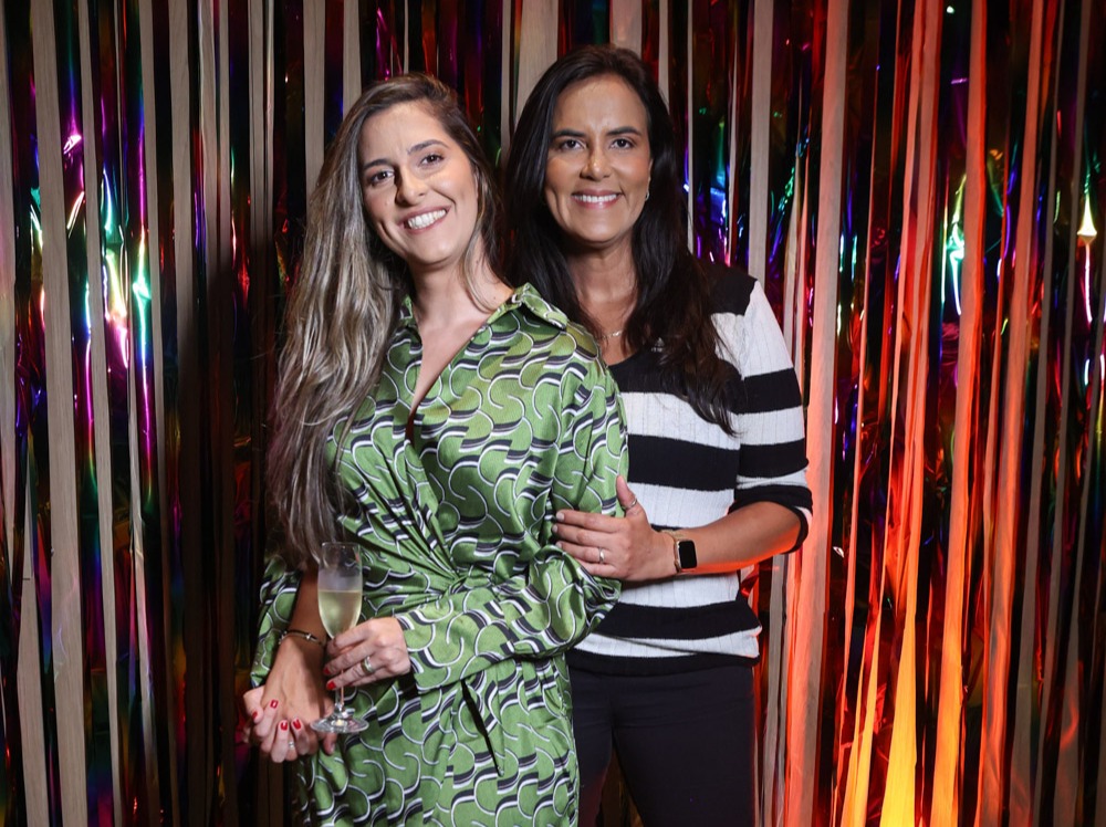 Mayara Nicoliti E Erika Paes