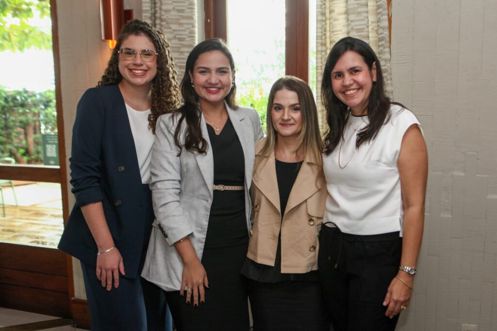 Nicole Coutinho, Jéssica Marinho, Josy Coutinho E Patrícia Campos