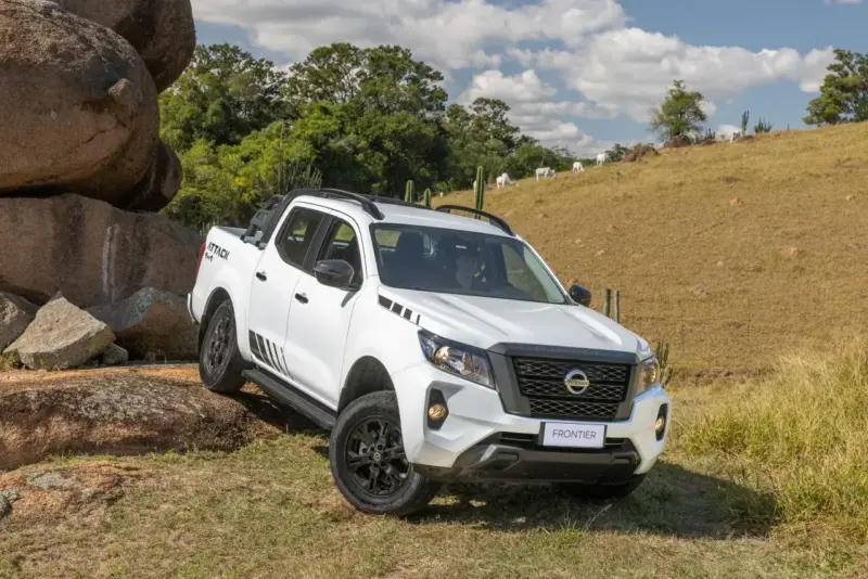 Nissan Frontier Attack 1090