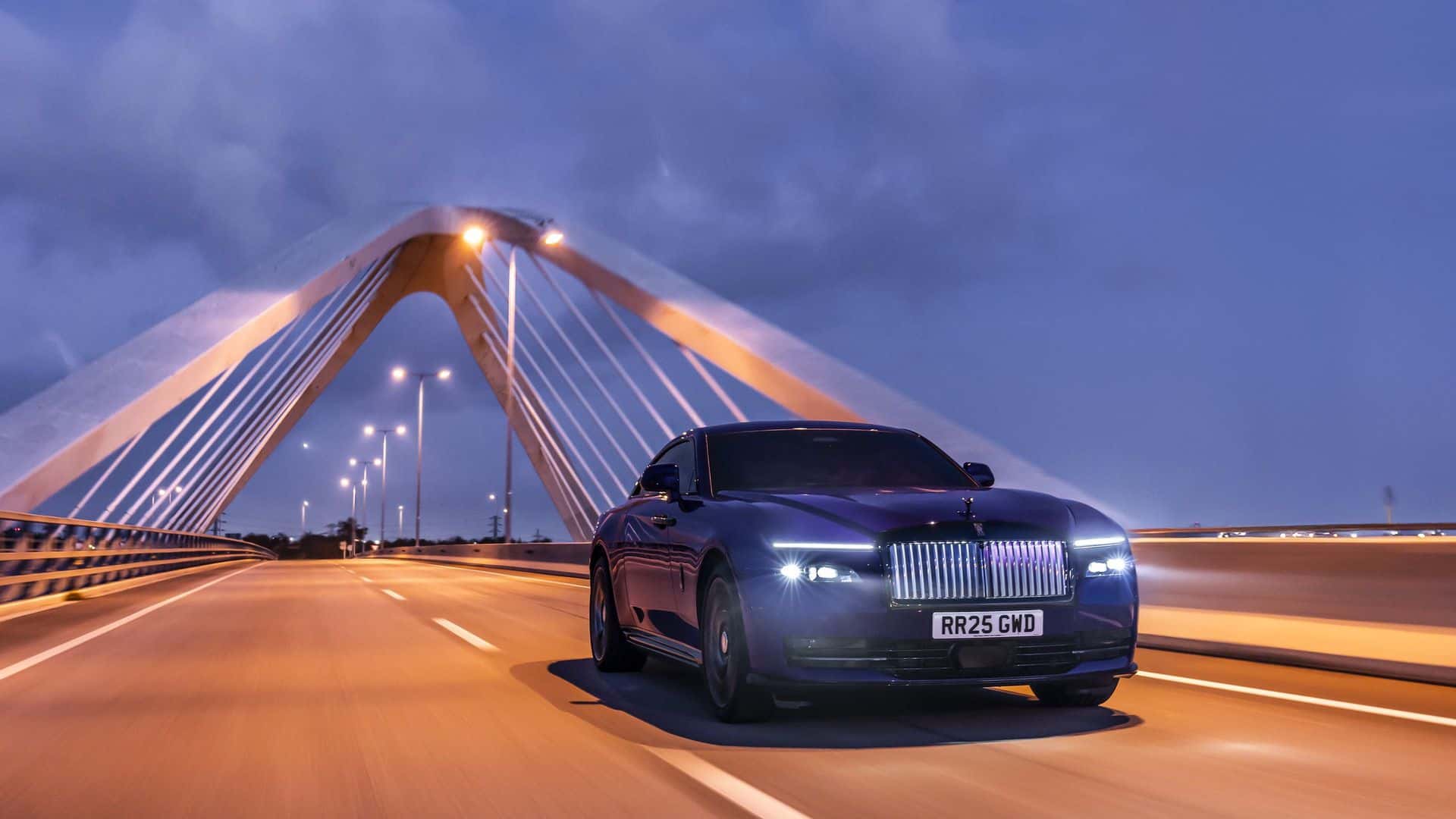 Rolls-Royce lança Black Badge Spectre 2025: o carro mais potente da marca