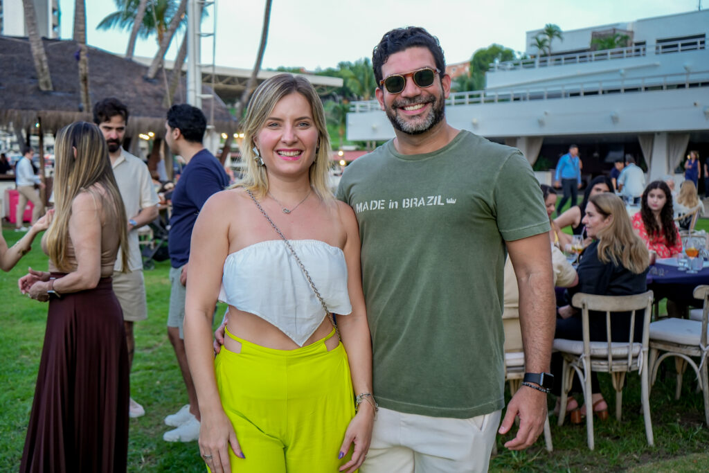 Sarah Nobre E Felipe Vieira