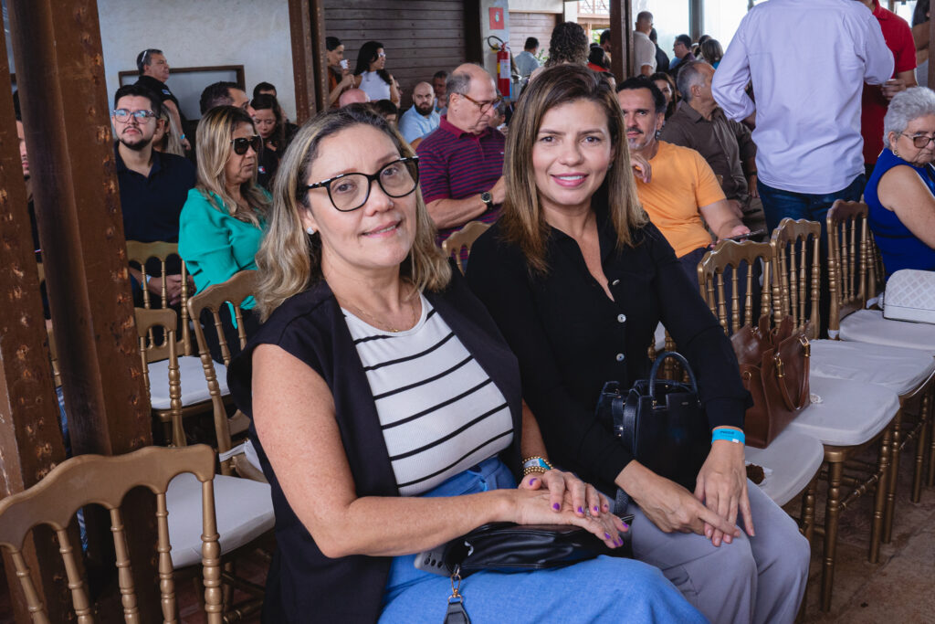 Verbenia Vasconcelos E Fabiana Pinheiro