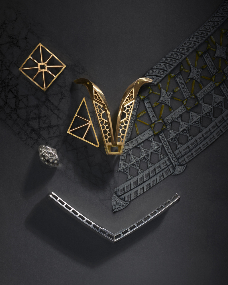 Victoire Necklace Awakened Hands Awakened Minds. Louis Vuitton High Jewelry ©laziz Hamani 3