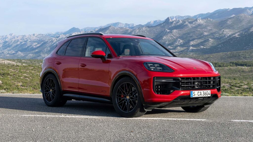 2025 Porsche Cayenne Gts