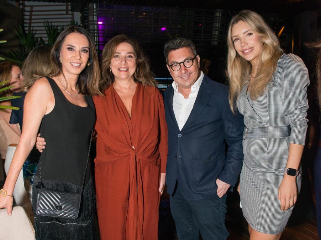 Esther Schattan, Samia Testa, Vitor Paladino E Vitoria Pieri