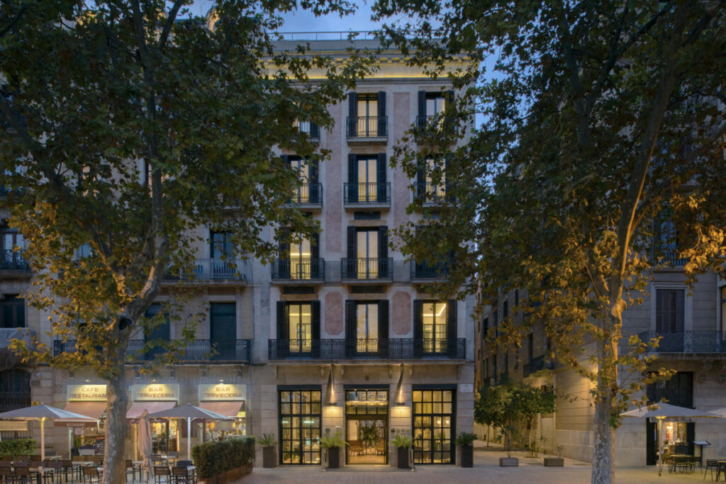 Hotel The Serras, Barcelona, Facade