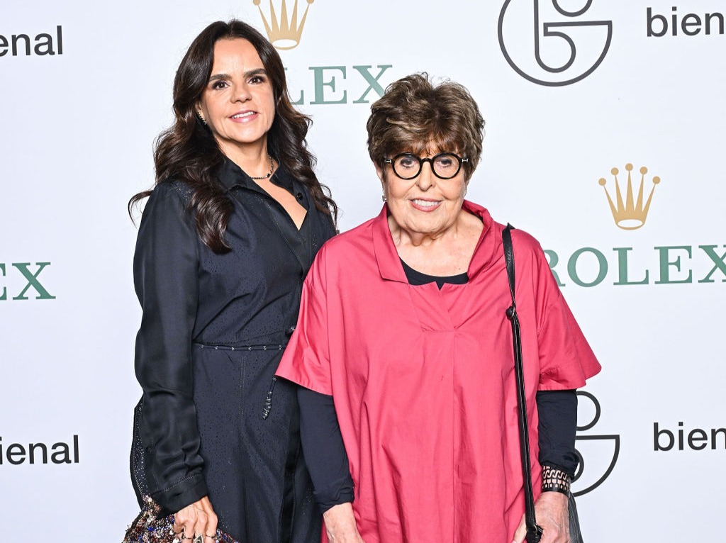 Luciana Brito E Regina Silveira