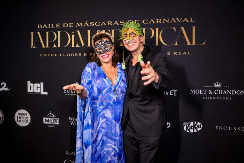 Iza como atração principal - Famosos prestigiam Baile de Máscaras do Fairmont Copacabana, no Rio de Janeiro