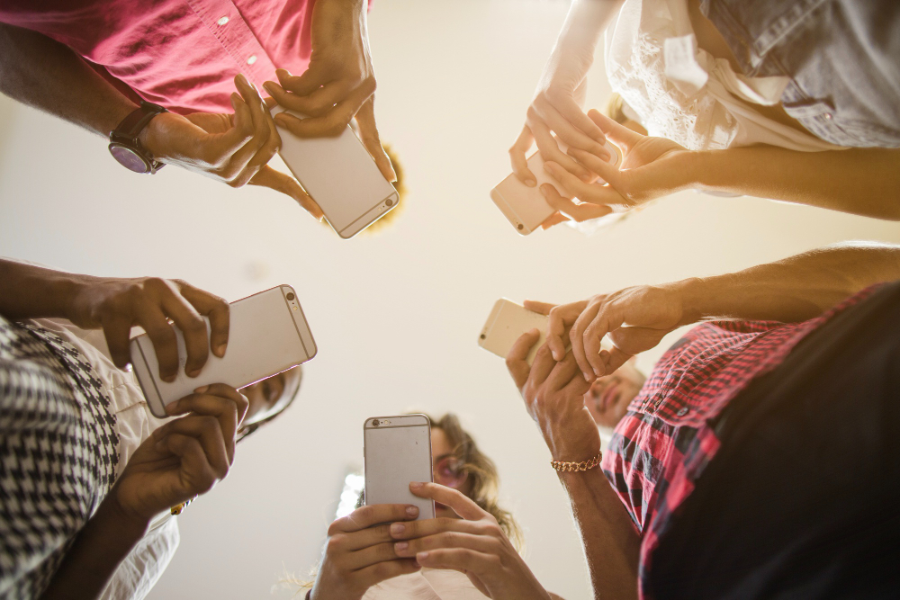 Redes sociais impulsionam o crescimento do mercado de produtos vintage no Brasil